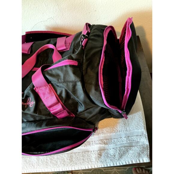 Vintage Oakley 27 x 12 Gym Bag, Pink/Black Excellent Condition! - Picture 3 of 4